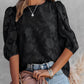 Clara | Blus Vit – Strukturerade Ärmar Och Trendig Look 