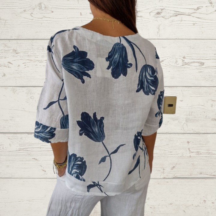 Jeanne | Elegant Floral Blouse – Central Buttoning and Short Sleeves 